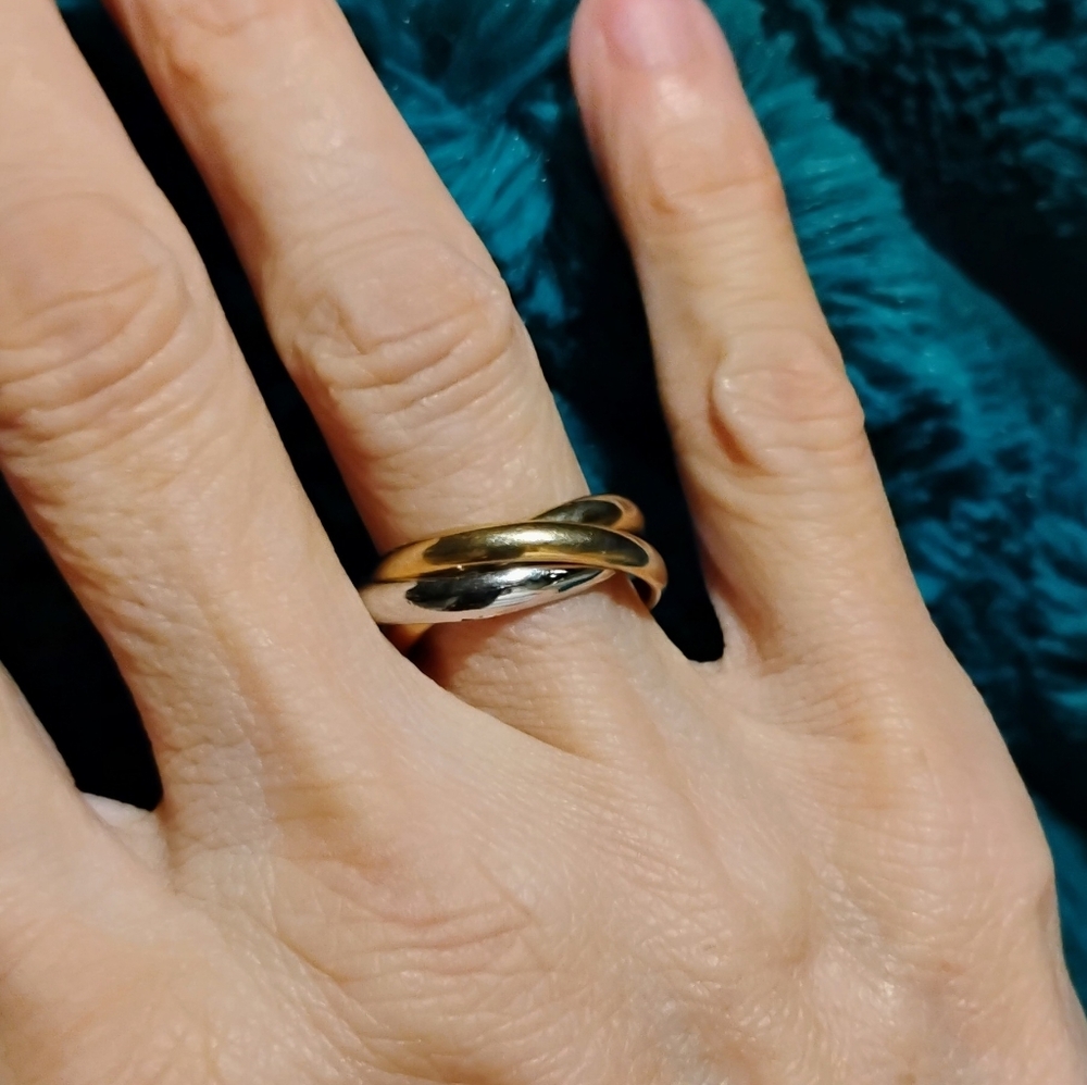 Trinity Tricolor Rolling Ring